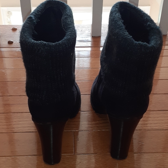 🎉SOLD🎉Black Suede-like Bootie w/fabric ankle - Picture 3 of 4